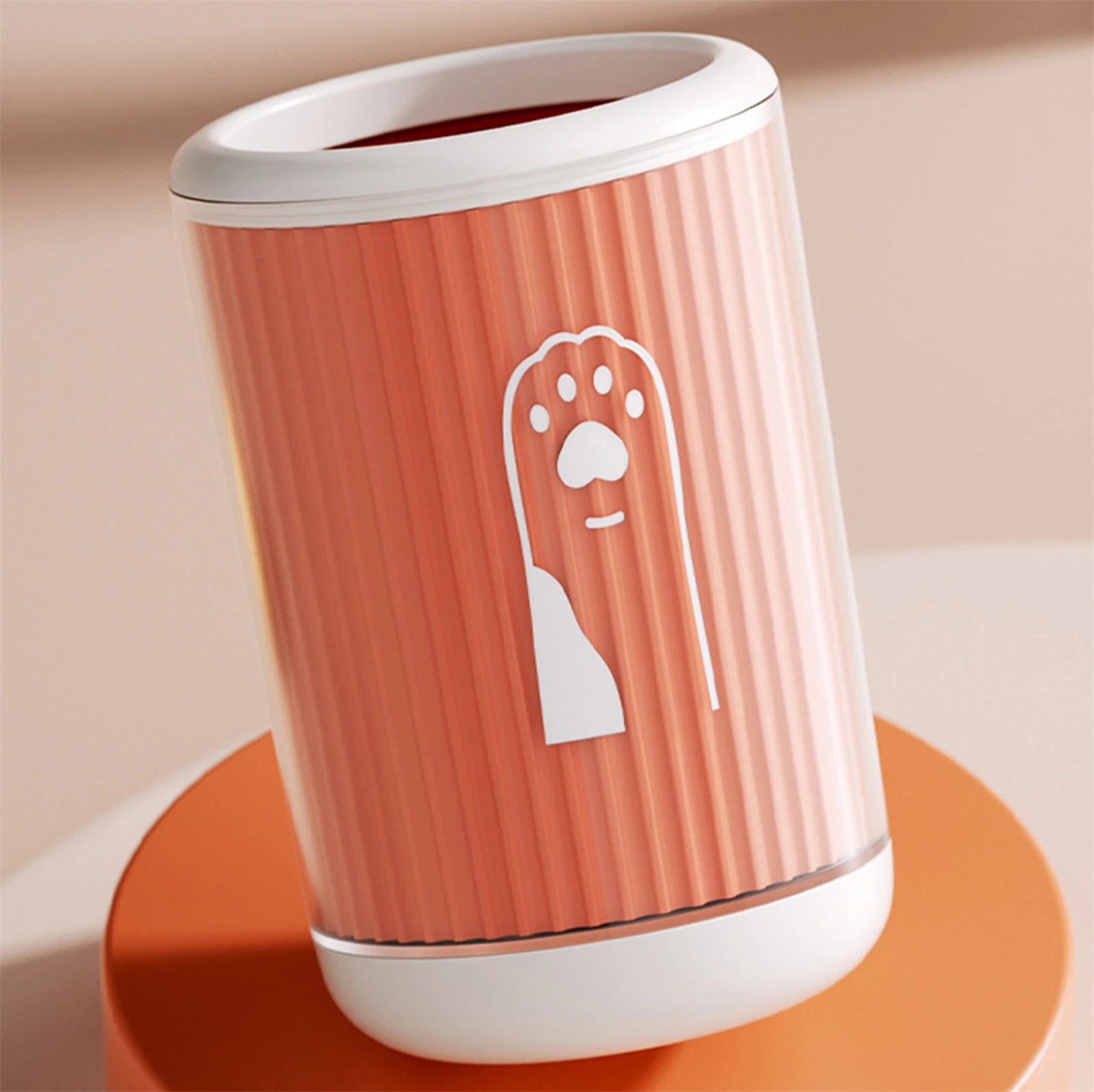 Portable Paw Cleaner Cup – Gentle No-Scrub Cleaner for Dogs & Cats